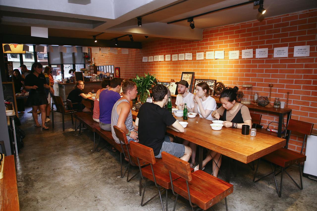 Bed Station Hostel Ratchthewi Bangkok Esterno foto