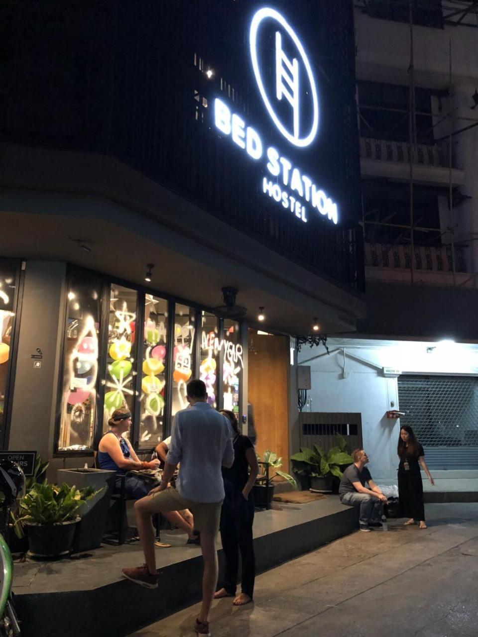 Bed Station Hostel Ratchthewi Bangkok Esterno foto